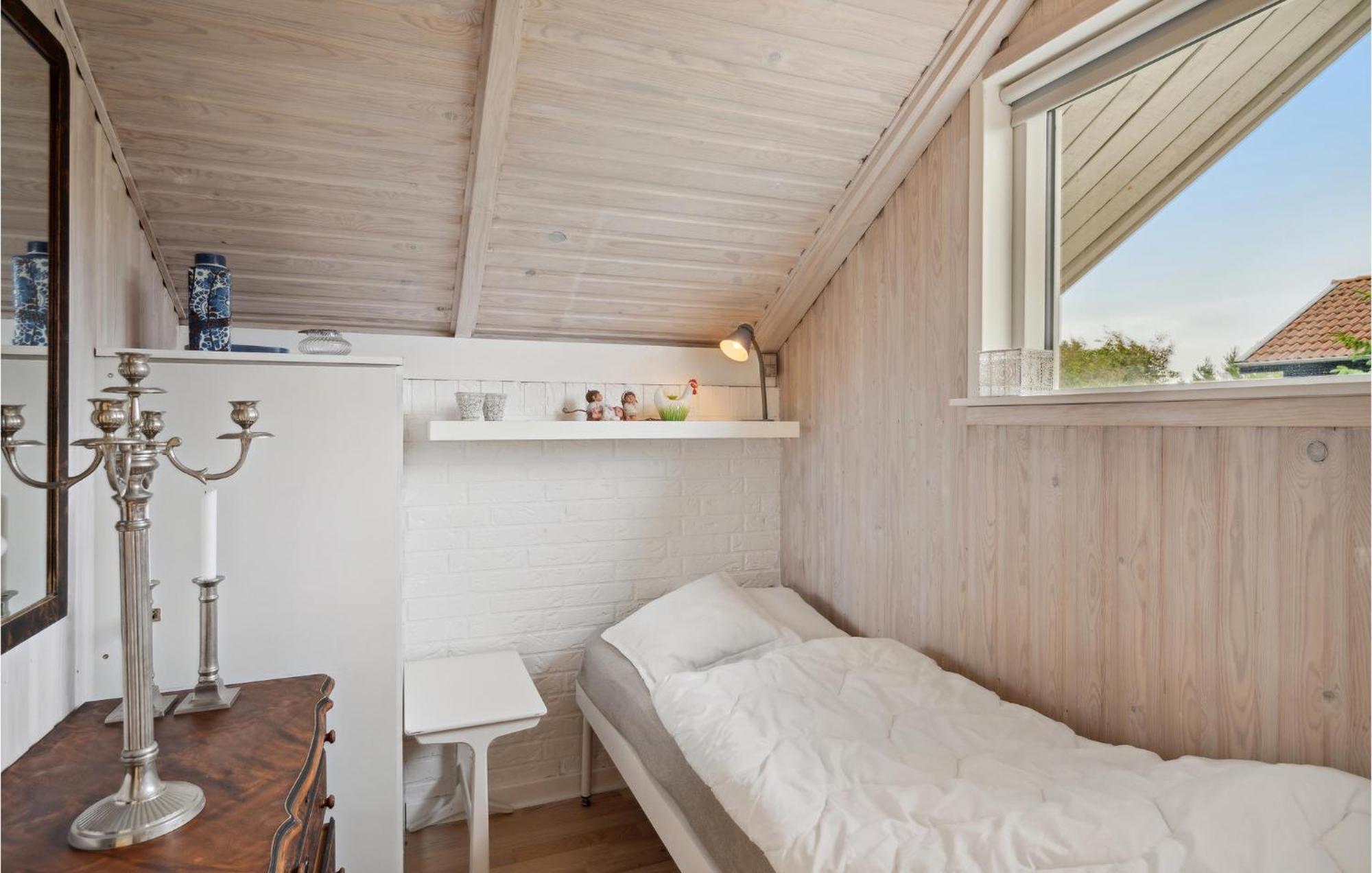 3 Bedroom Cozy Home In Logstor Logsted Exterior photo